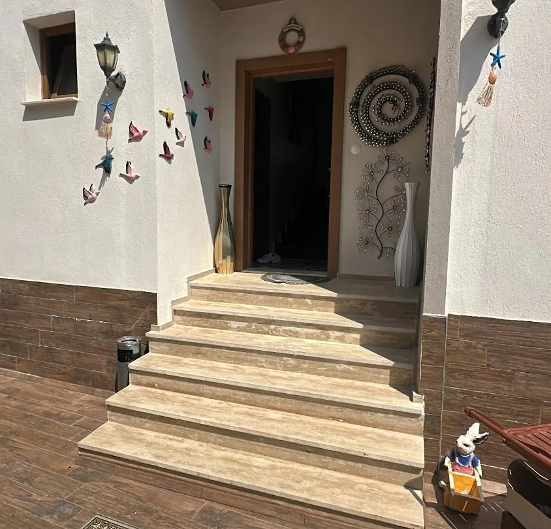 Birds Inn Kusadasi Aparthotel